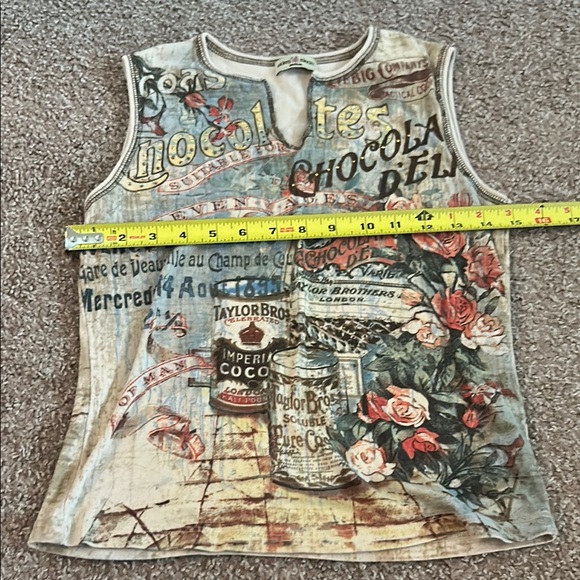 Y2K vintage Graphic Sleeveless Top - Picture 3 of 9